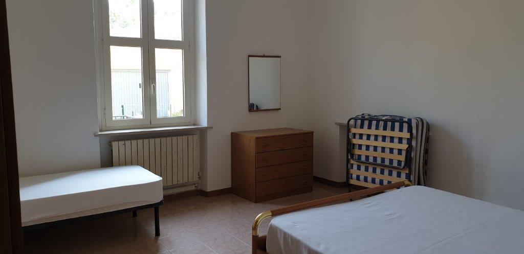 Quadrilocale arredato in affitto in via nazionale, Roseto degli Abruzzi