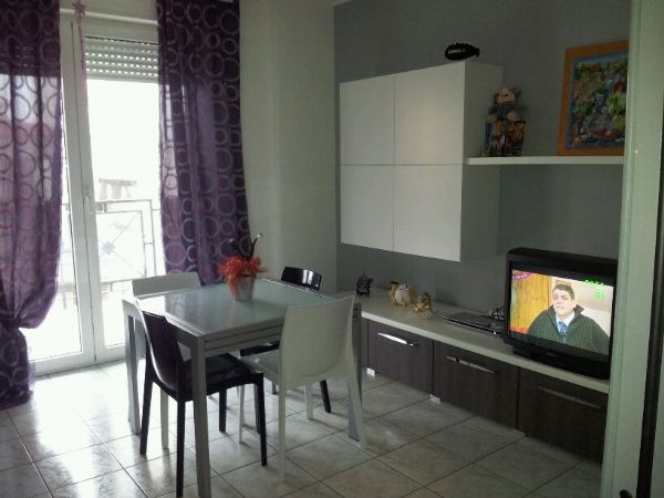 Trilocale arredato in affitto in lungomare roma, Roseto degli Abruzzi