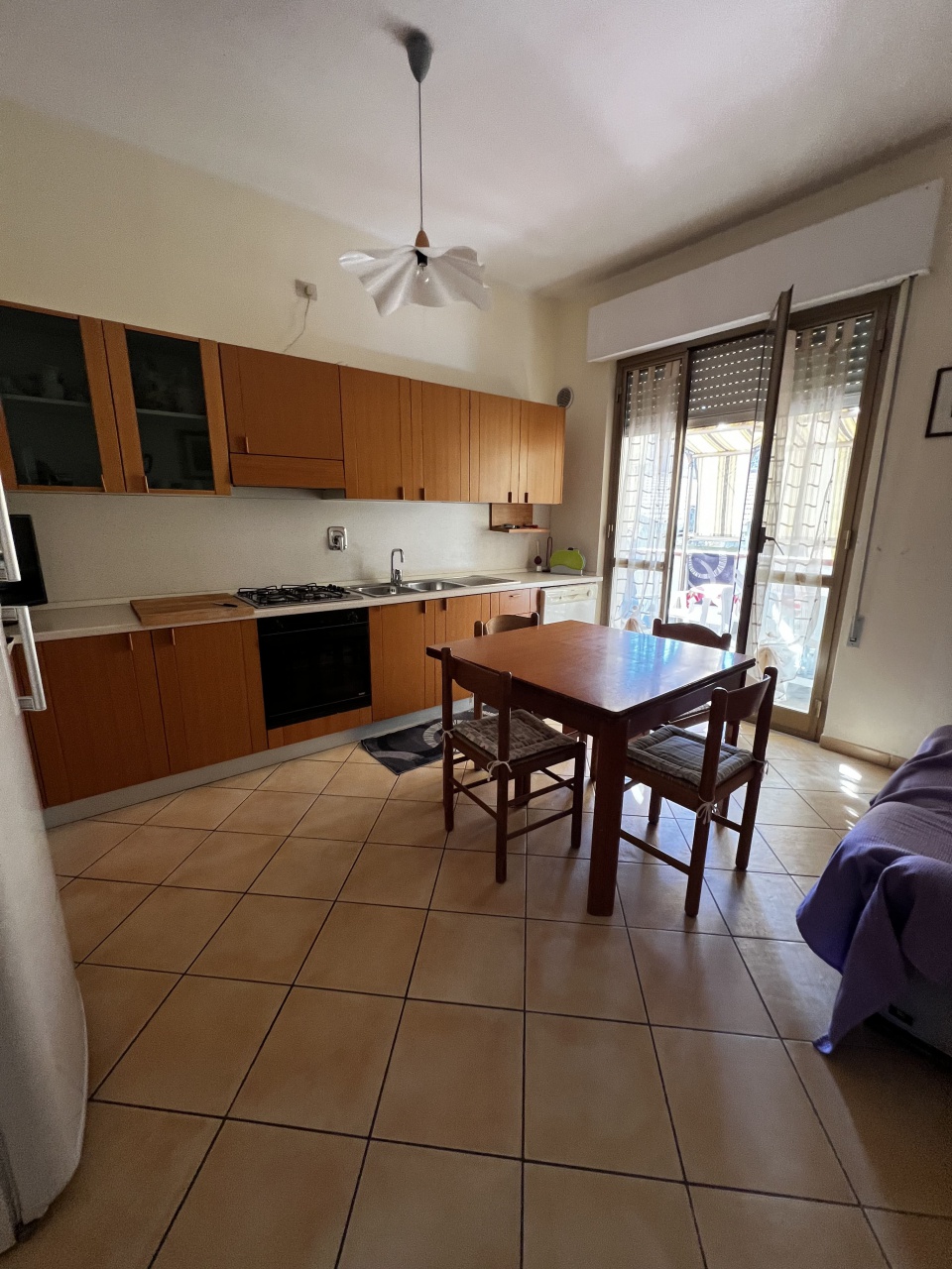 Trilocale arredato in affitto a Roseto degli Abruzzi