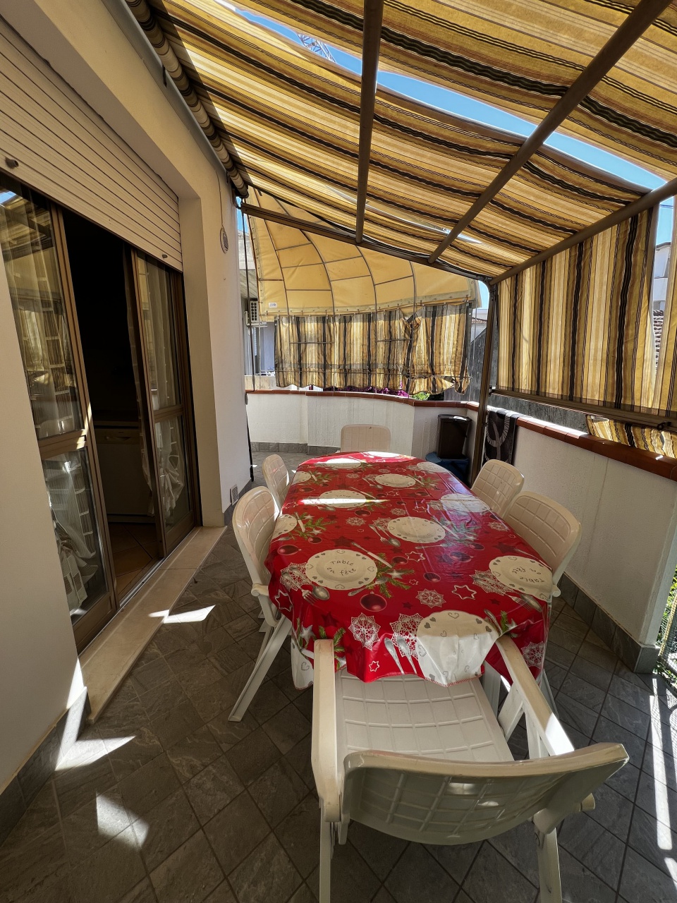 Trilocale arredato in affitto a Roseto degli Abruzzi