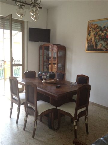 Trilocale arredato in affitto a Roseto degli Abruzzi