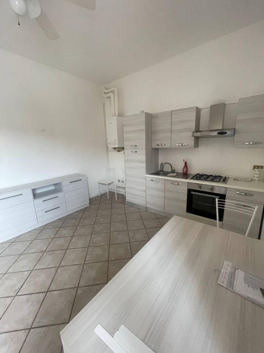 Monolocale arredato in affitto a Senago