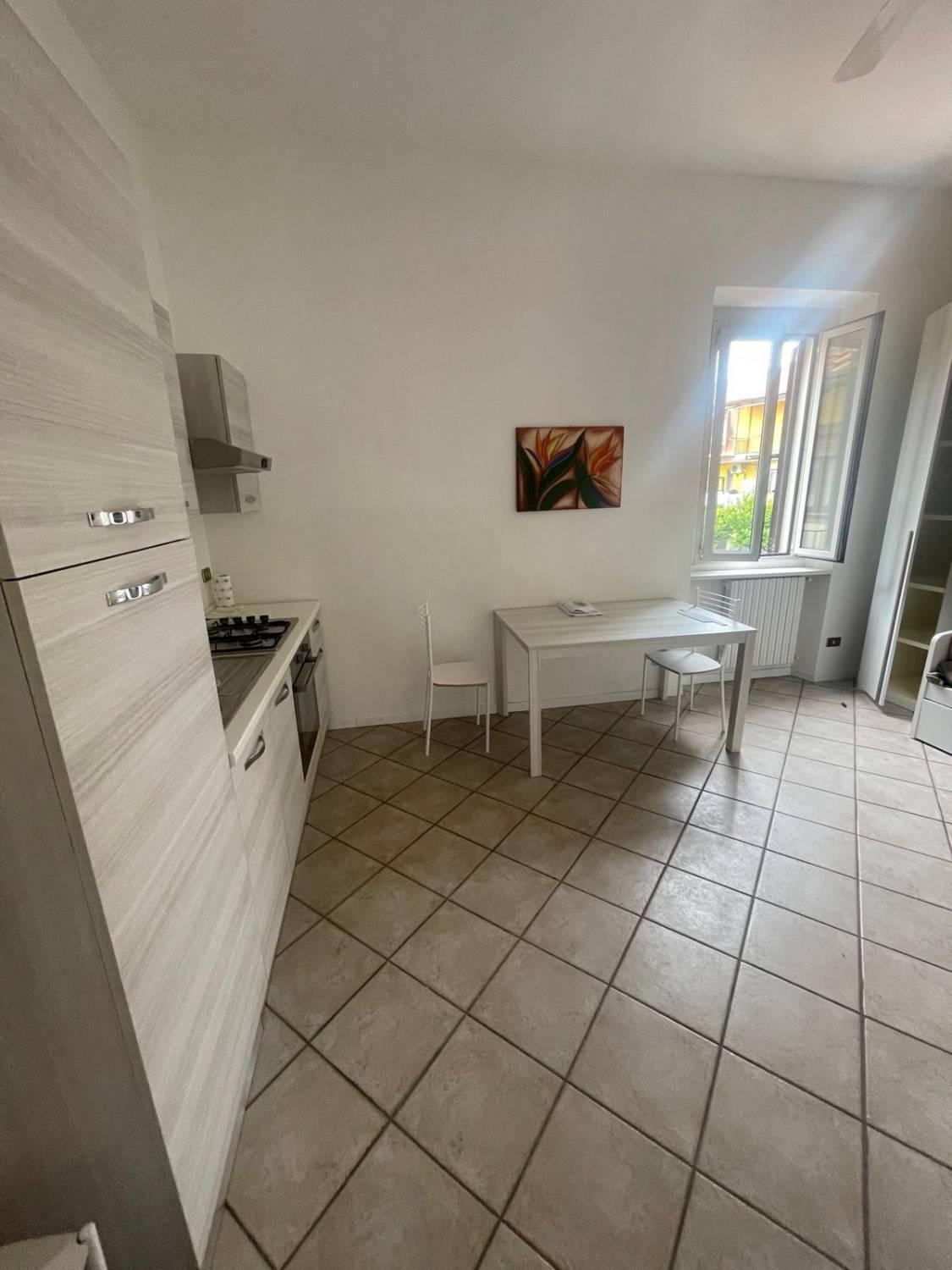 Monolocale arredato in affitto a Senago