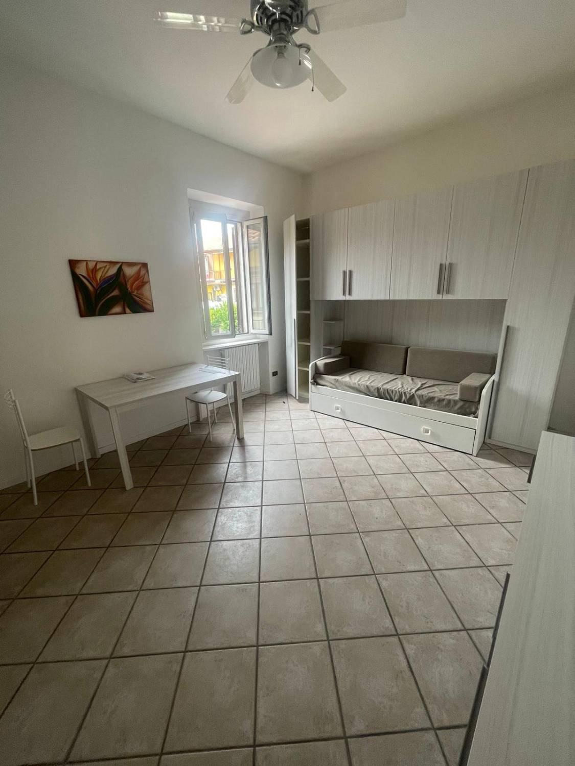 Monolocale arredato in affitto a Senago