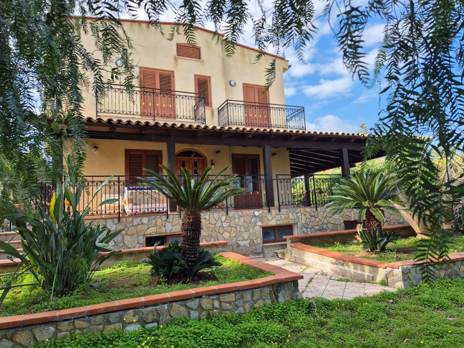 Villa vista mare in via piani 35 35, Trabia