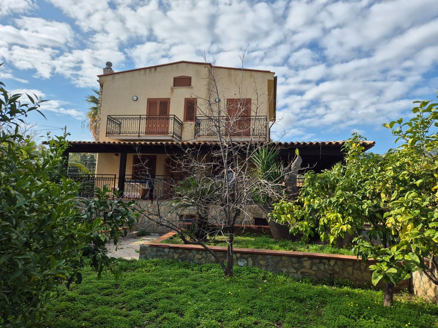 Villa vista mare in via piani 35 35, Trabia