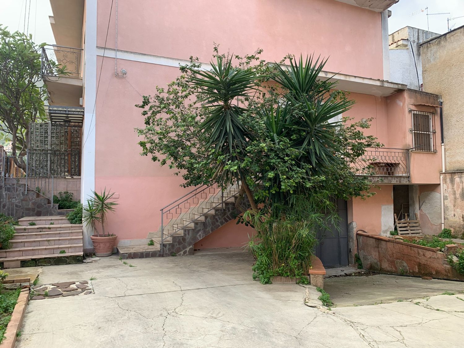 Villa in vendita in via via francesco nullo 1, Palermo