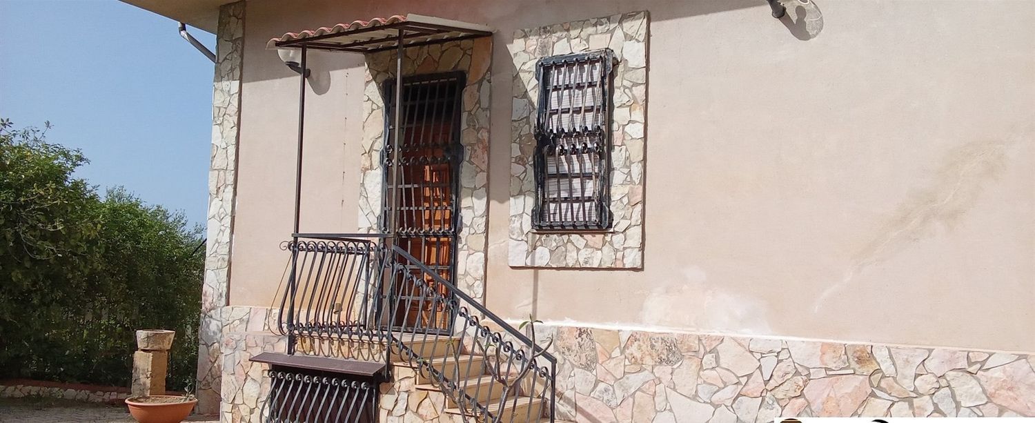 Villa vista mare in strada strada ferrante 0, Casteldaccia