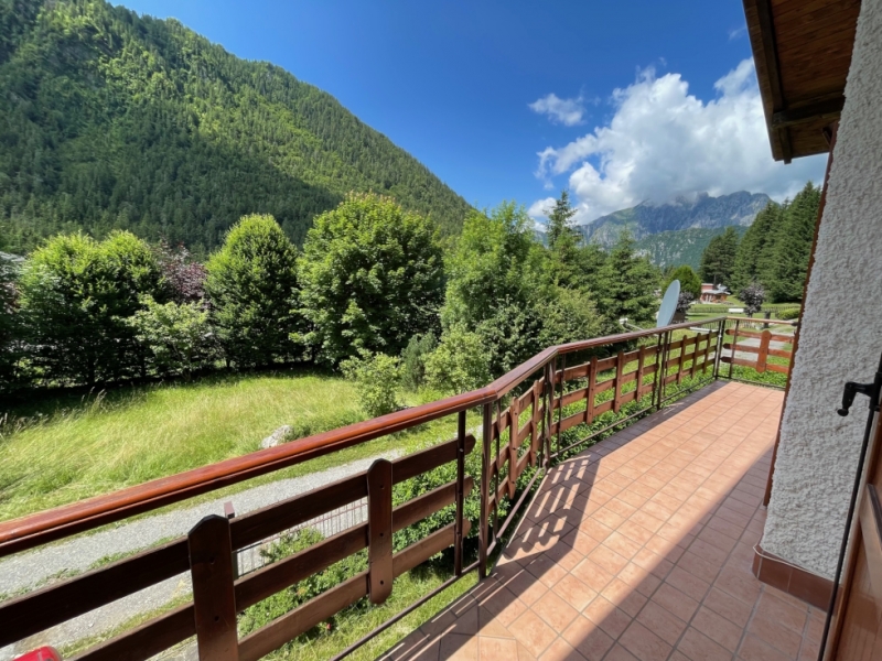 Villa in vendita a Borno