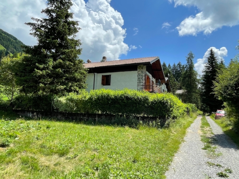 Villa in vendita a Borno