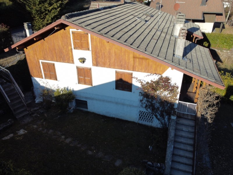 Villa in vendita a Borno