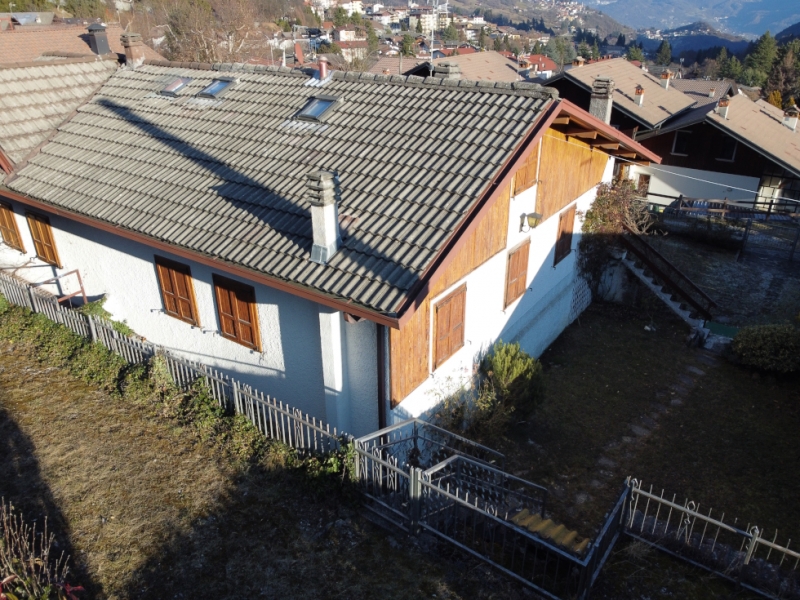 Villa in vendita a Borno