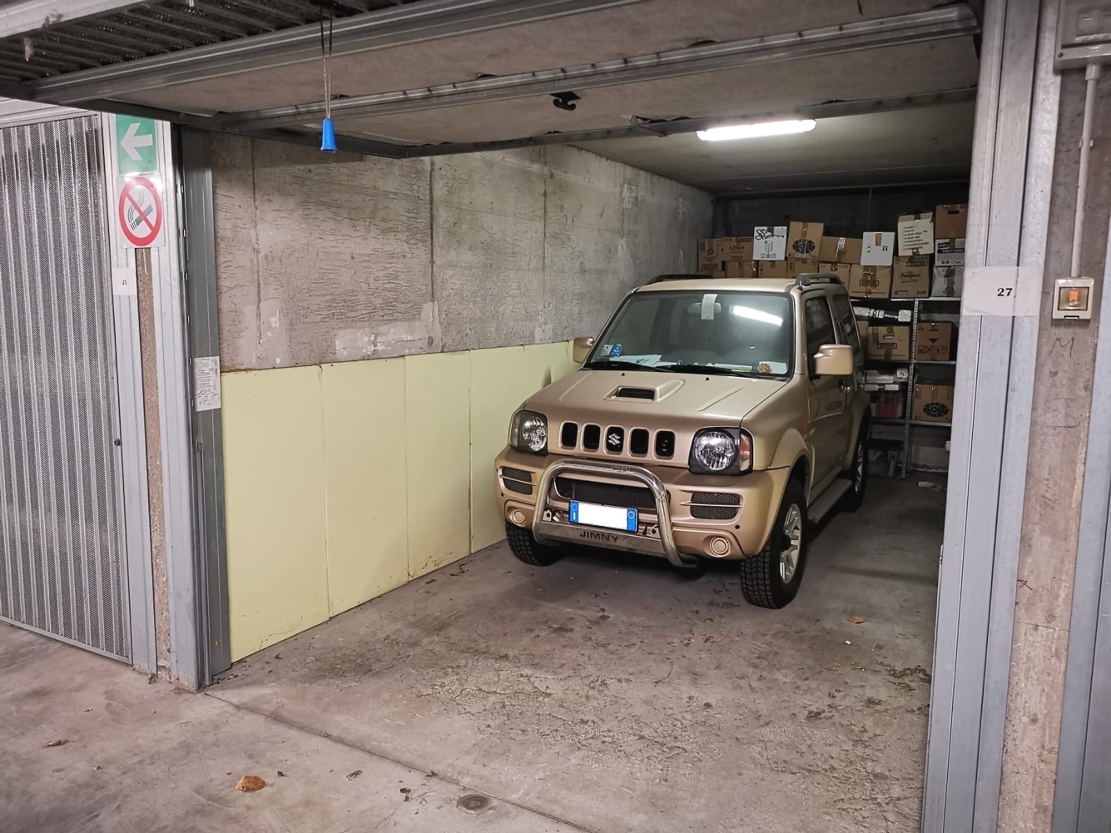 Box/Garage 20mq con box in piazza aldo moro, Savona