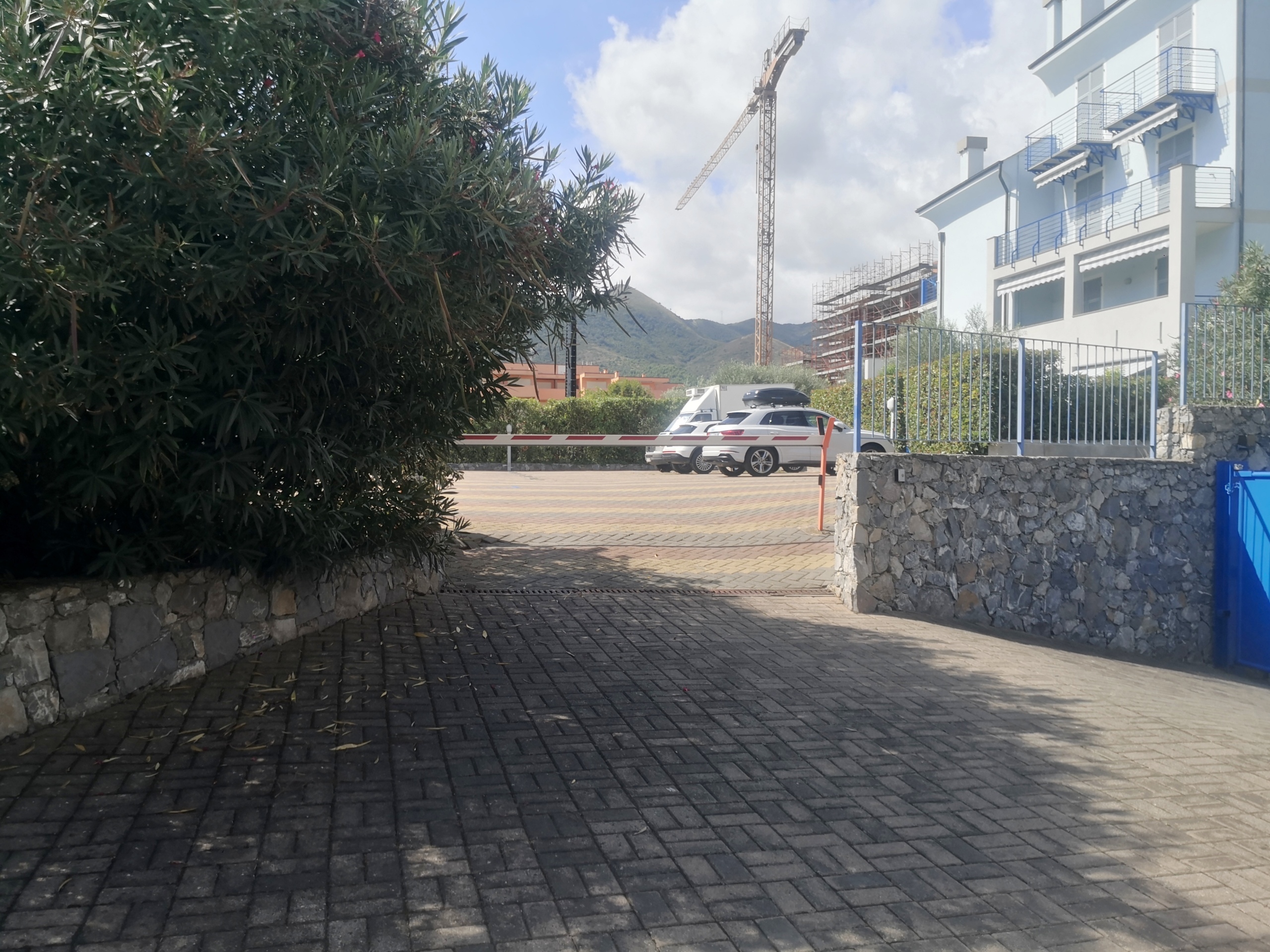 Posto auto scoperto in vendita in via ruggero leoncavallo 6, Loano