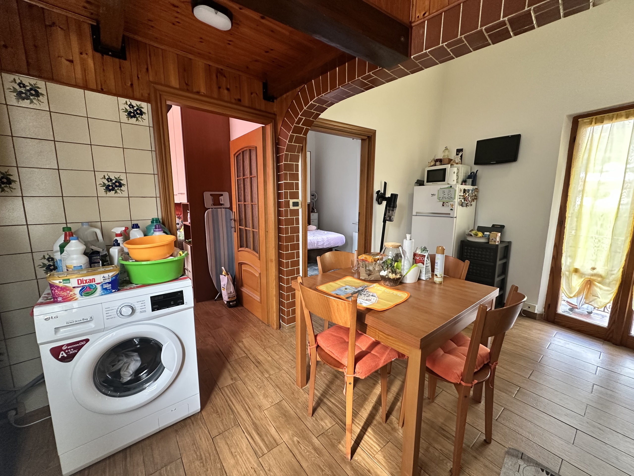 Trilocale da ristrutturare in via francesco crispi 5, Savona