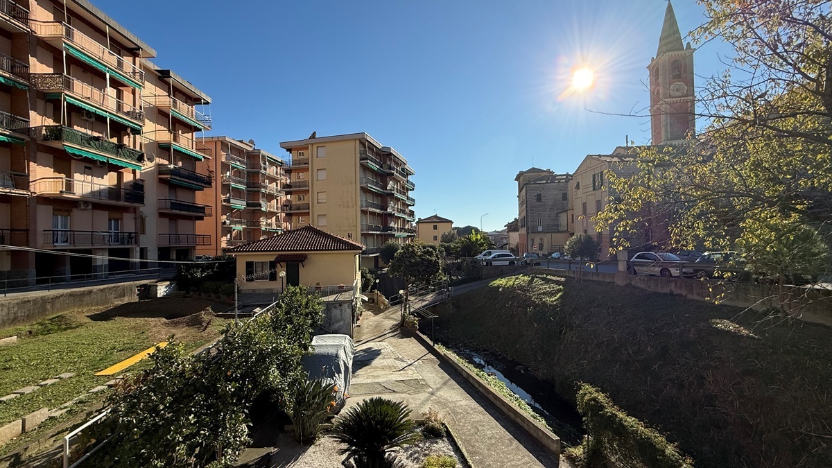 Appartamento in vendita a Celle Ligure