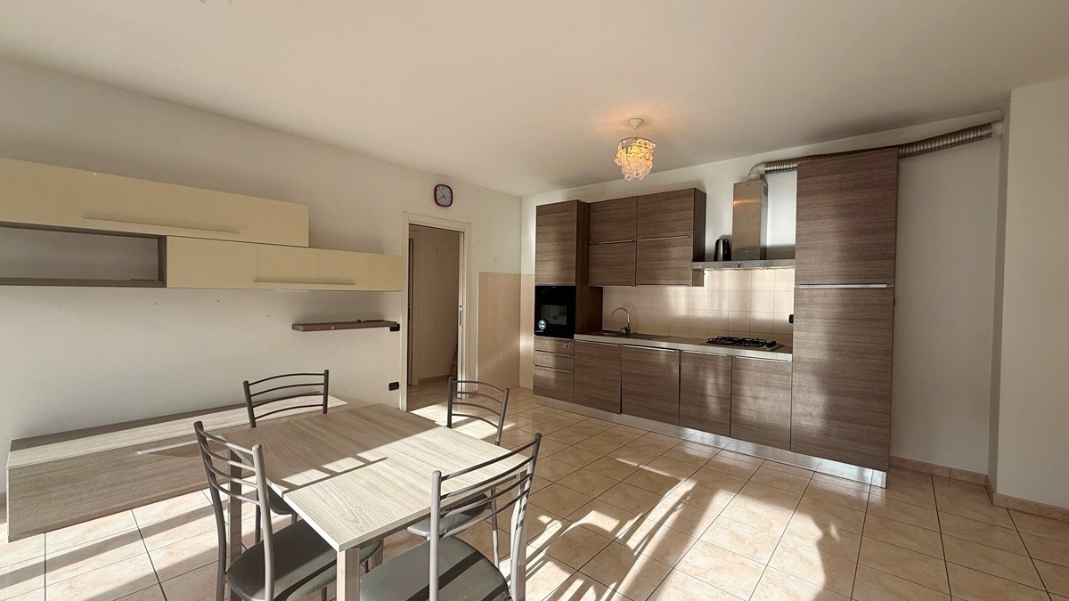 Bilocale con terrazzo, Albissola Marina grana