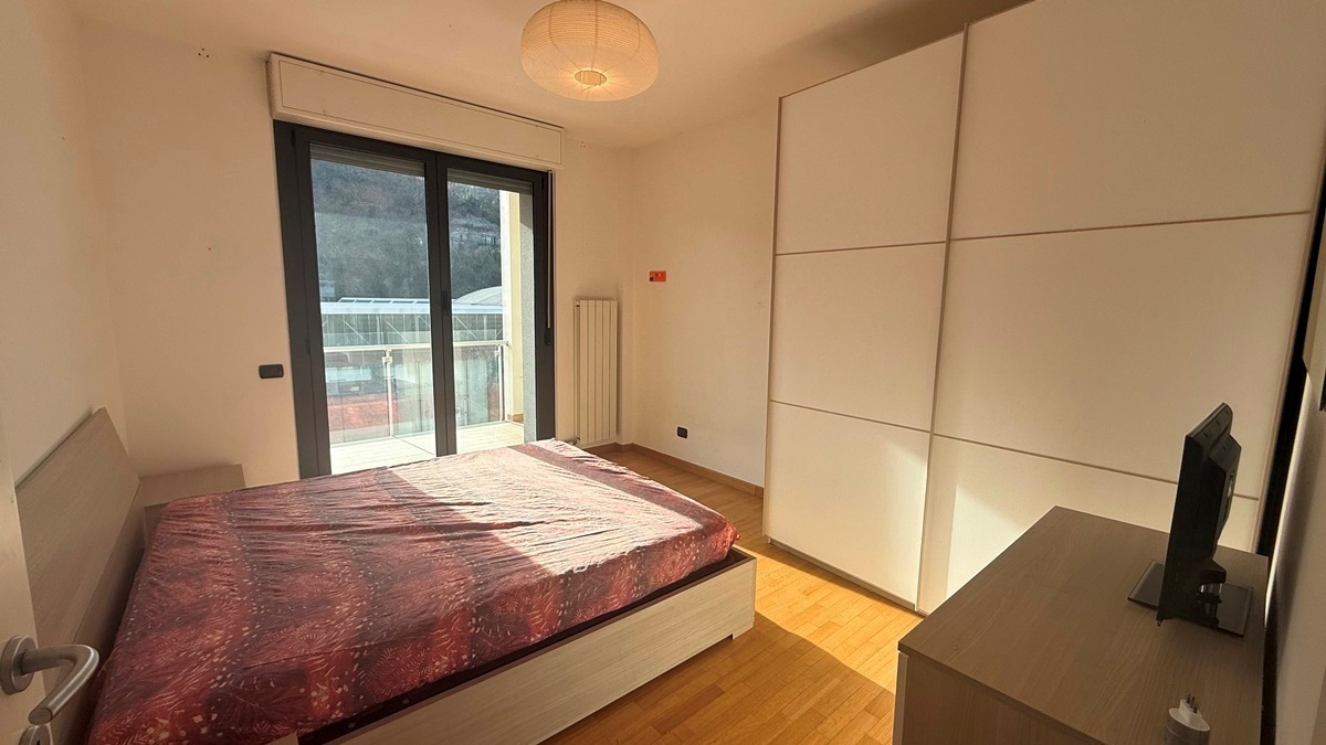 Bilocale con terrazzo, Albissola Marina grana