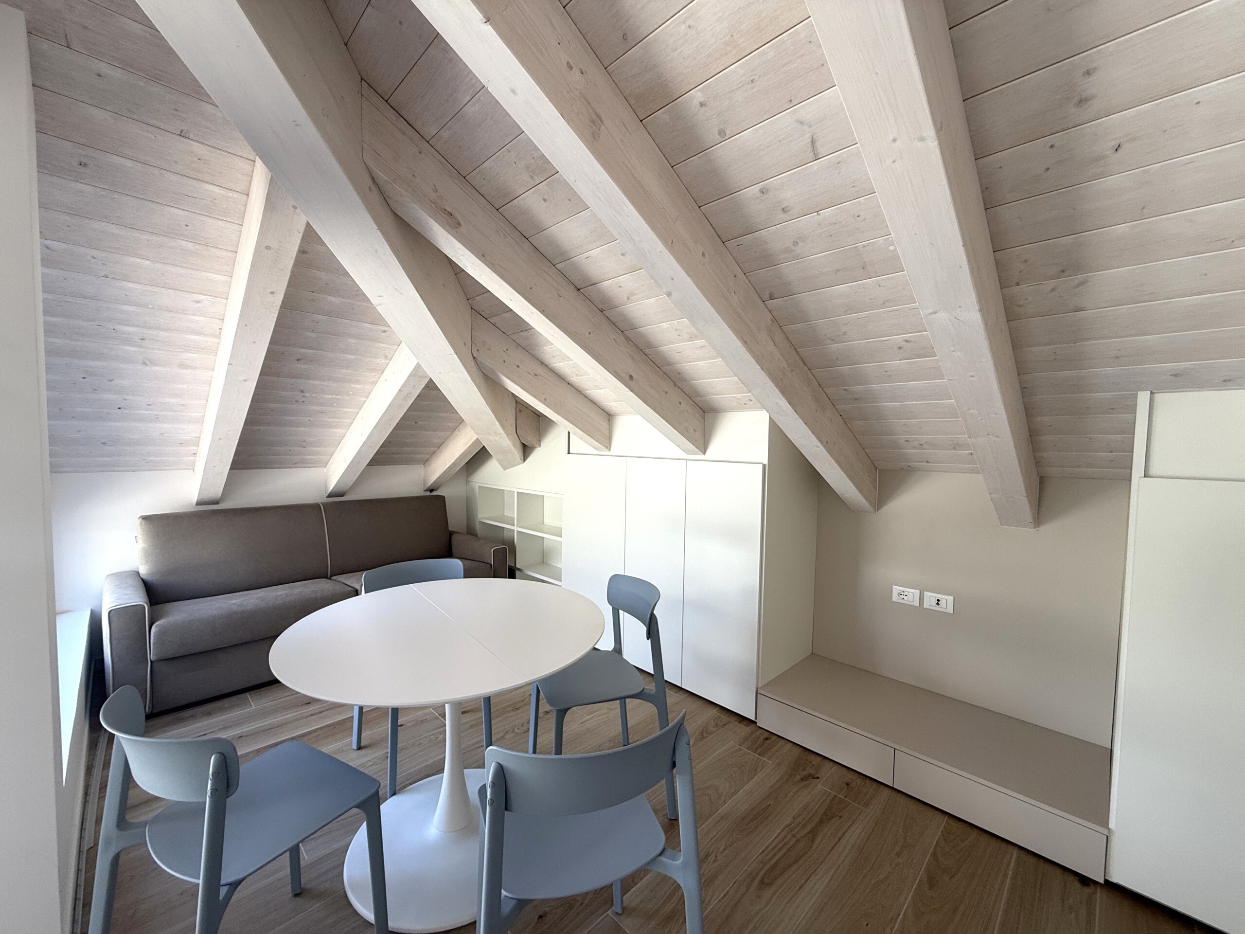 Trilocale con terrazzo a Varazze