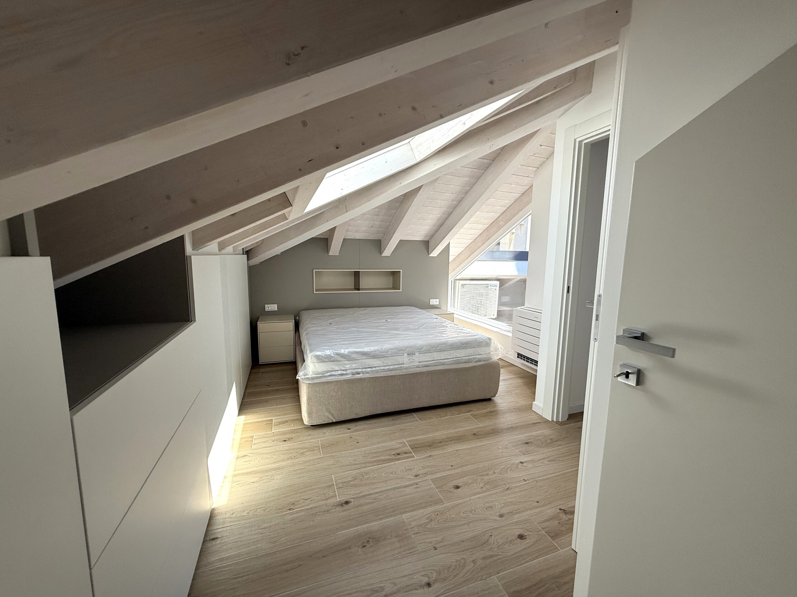 Trilocale con terrazzo a Varazze