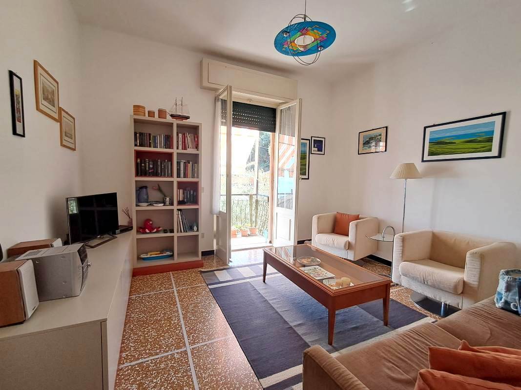 Quadrilocale vista mare in via colla micheri, Laigueglia