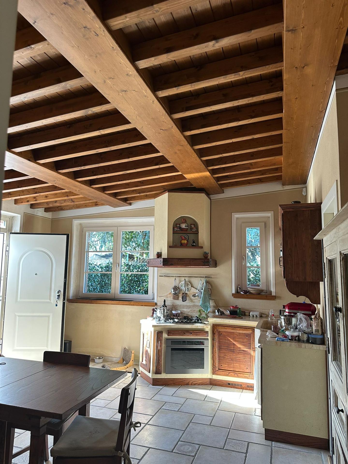 Villa arredata in affitto, Lucca san cassiano a vico