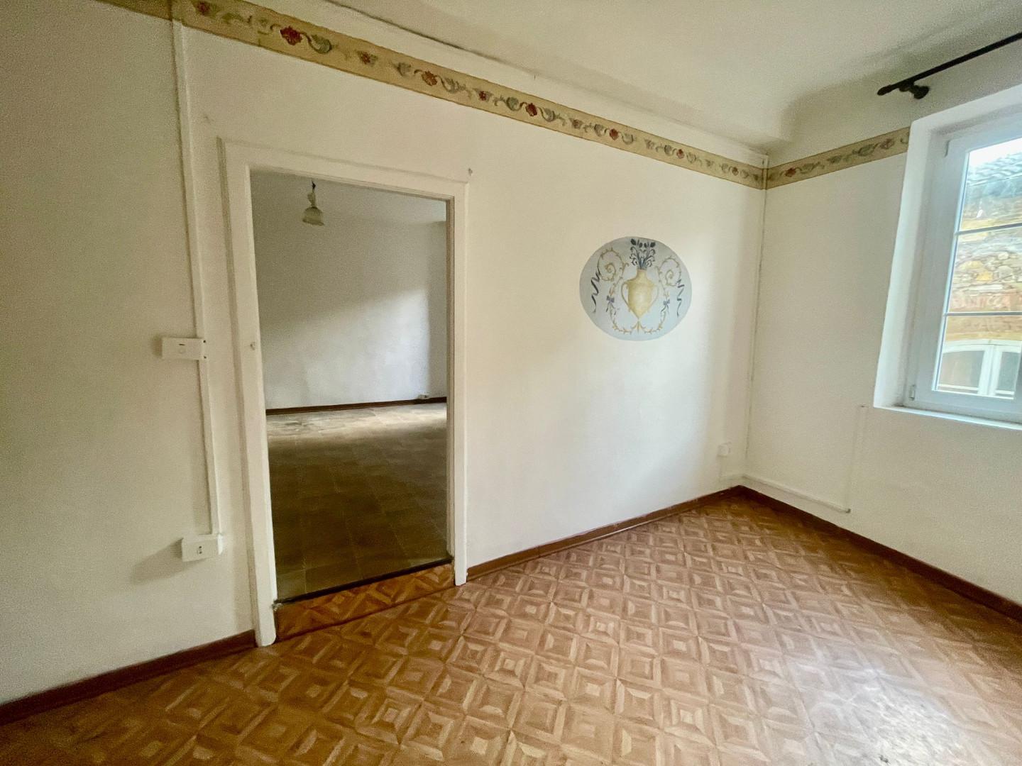 Appartamento da ristrutturare, Lucca centro storico