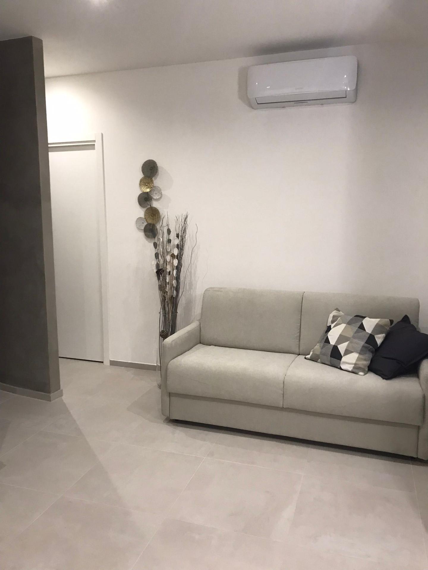 Monolocale arredato in affitto, Lucca borgo giannotti