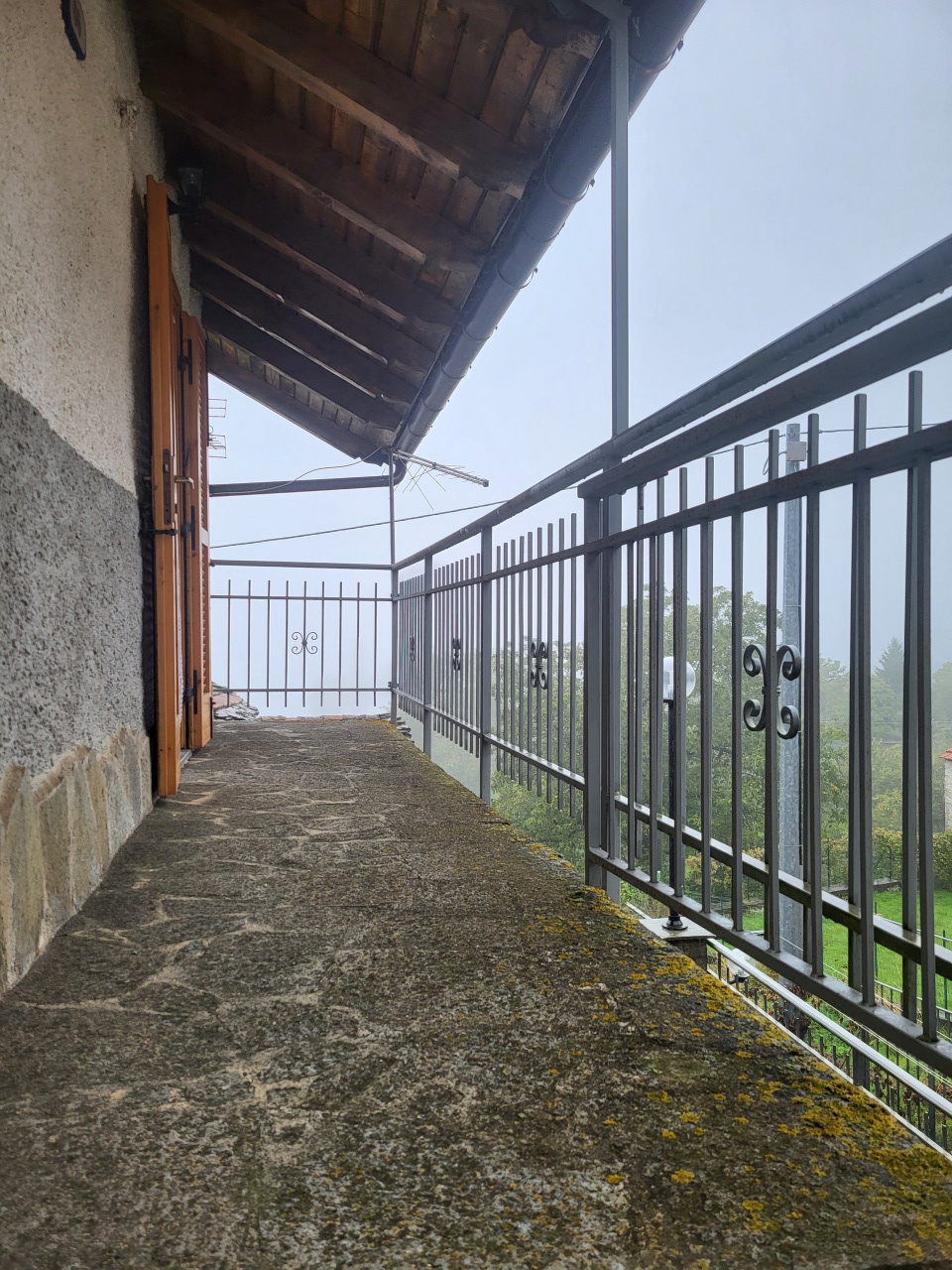 Villa con giardino in frazione piuzzo, Cabella Ligure