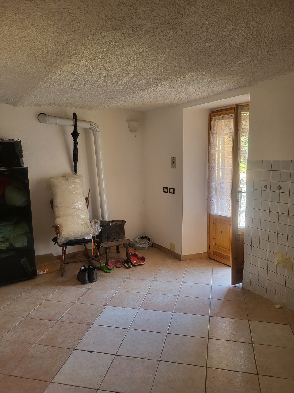 Villa con giardino in frazione piuzzo, Cabella Ligure
