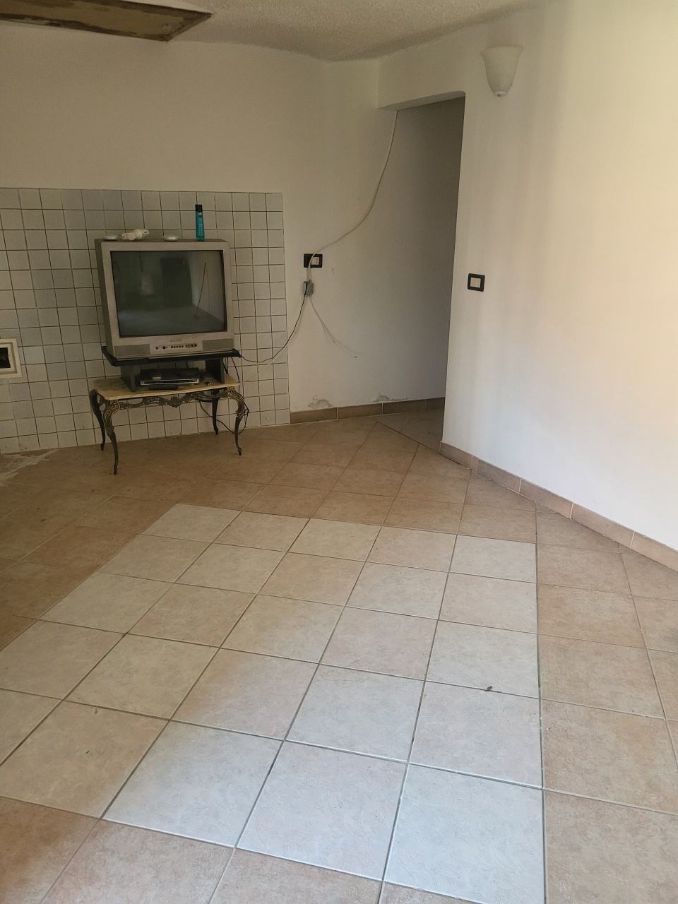 Villa con giardino in frazione piuzzo, Cabella Ligure