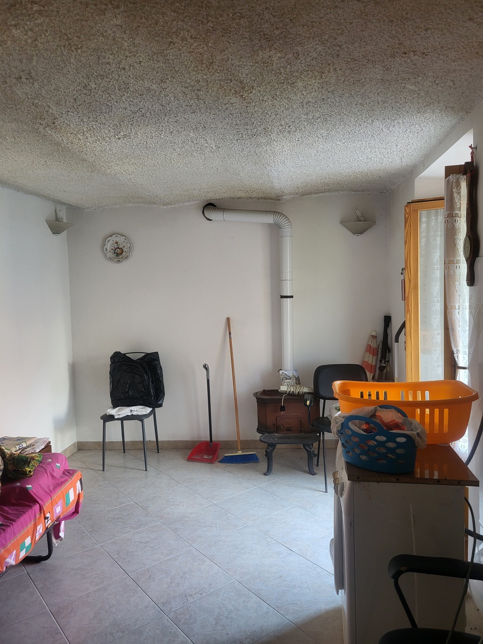 Villa con giardino in frazione piuzzo, Cabella Ligure