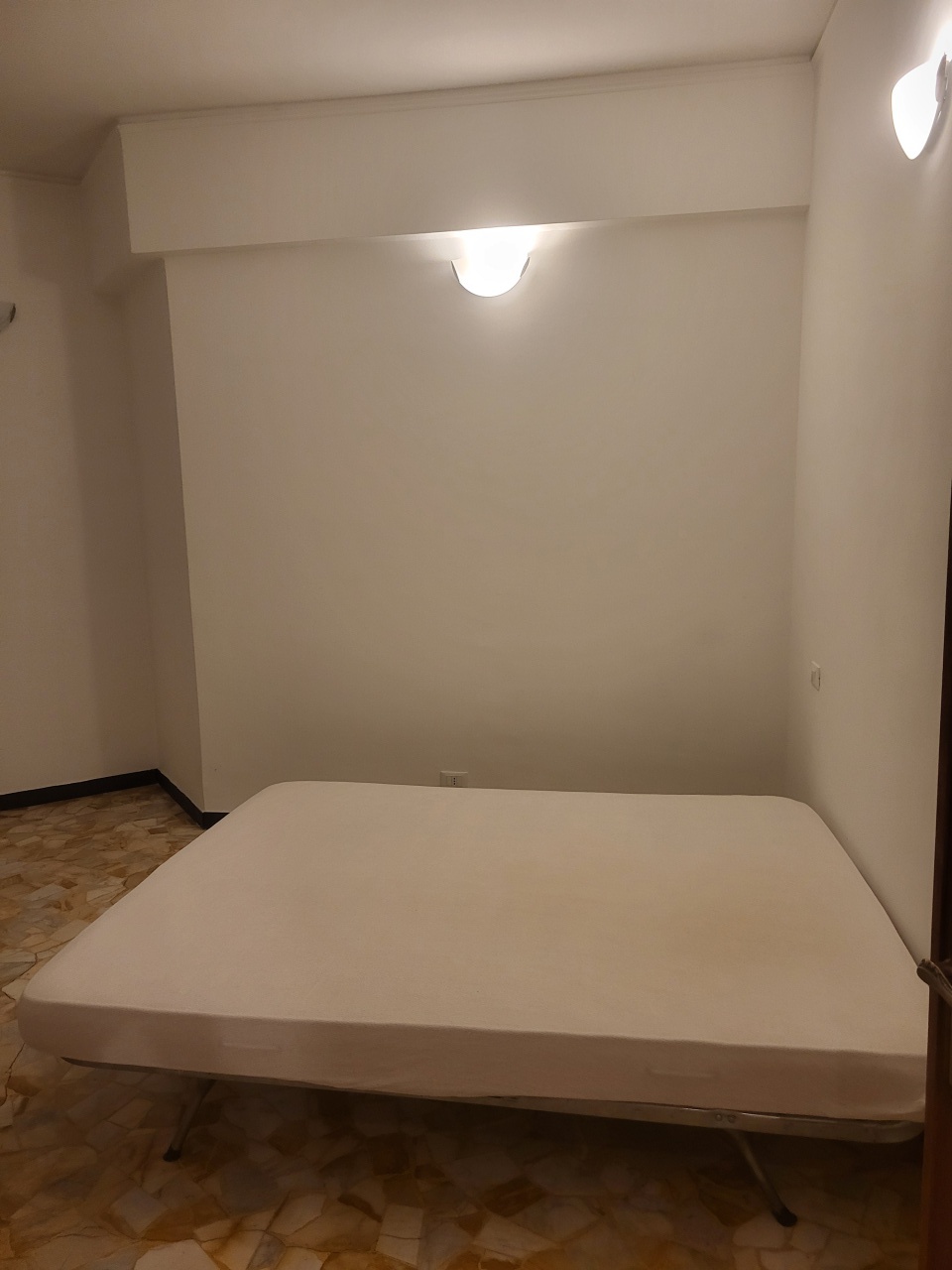 Appartamento in vendita in via antonio burlando, Genova