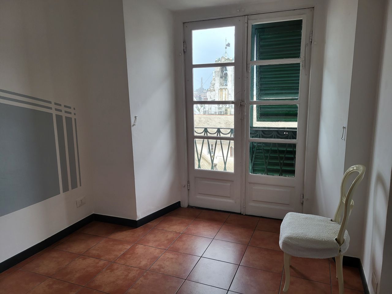 Quadrilocale arredato in affitto in via ponte reale, Genova