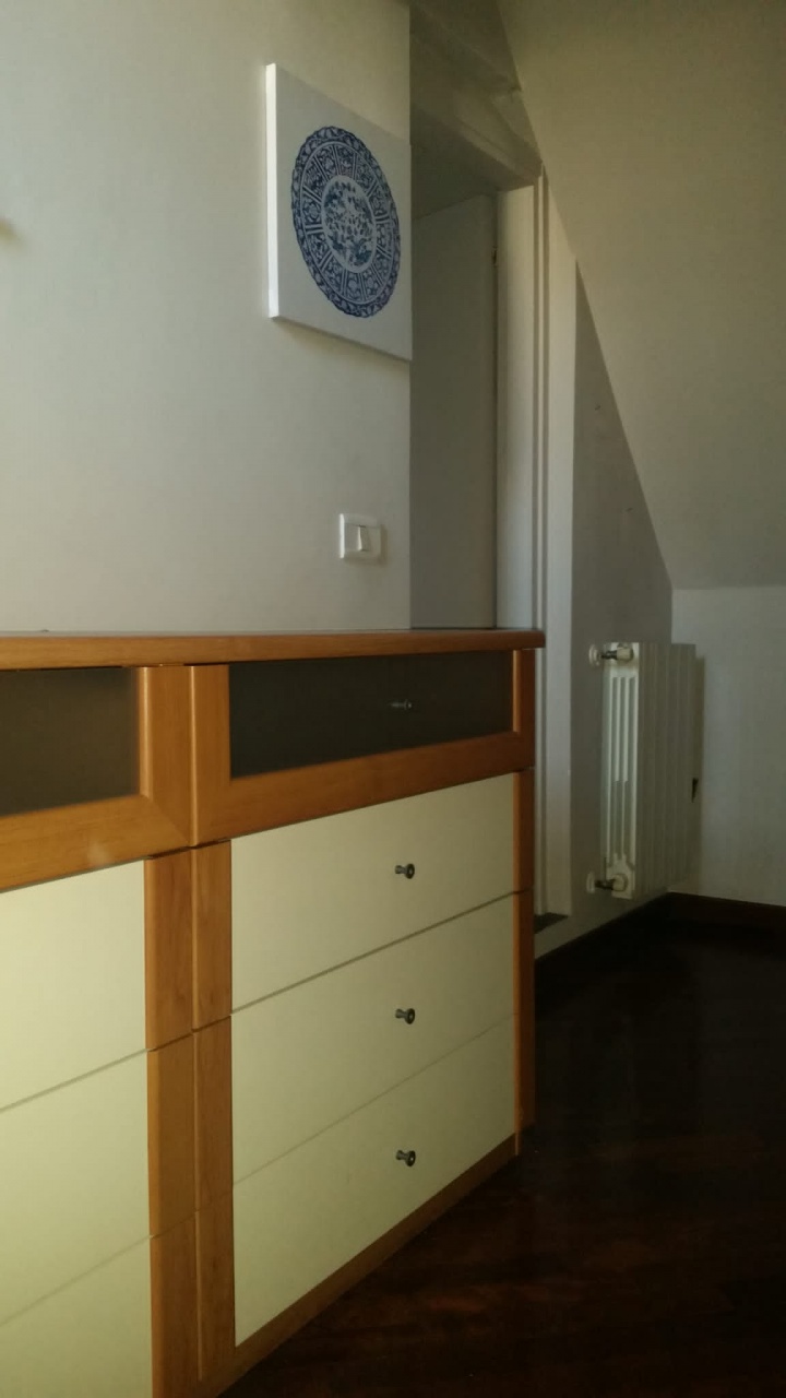 Appartamento arredato in affitto in via xxv aprile, Genova