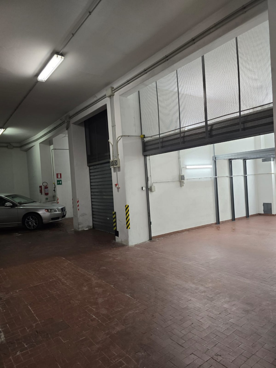 Box/Garage 22mq nuovo in via berghini, Genova