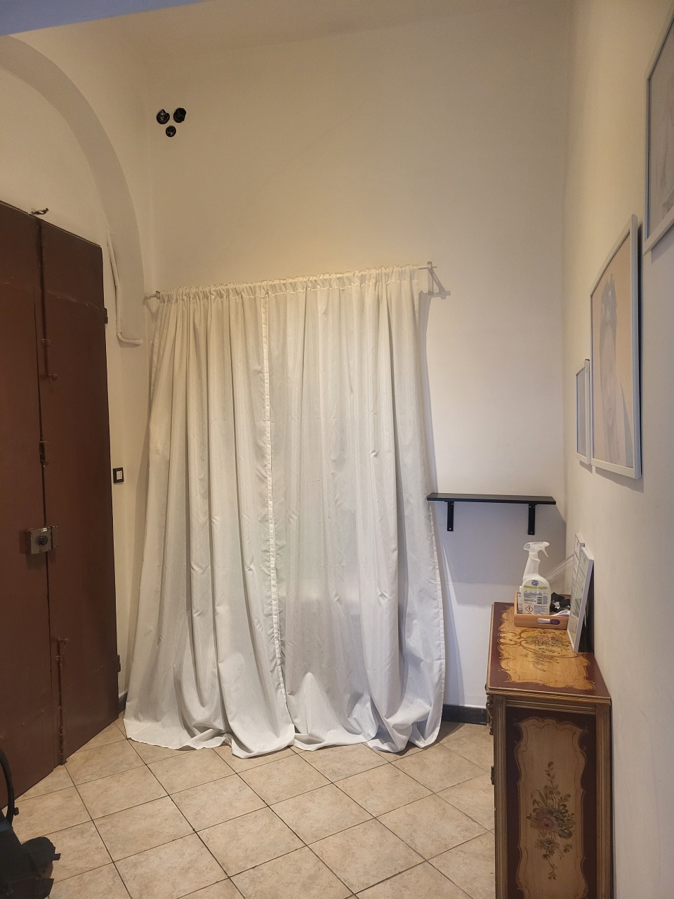 Ufficio ristrutturato in via al ponte reale, Genova