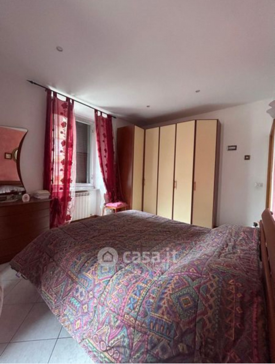 Quadrilocale arredato in affitto in via bertuccioni, Genova