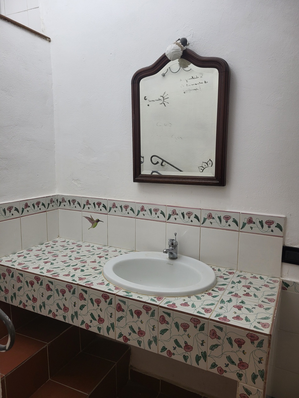 Trilocale arredato in affitto in via san bernardo, Genova