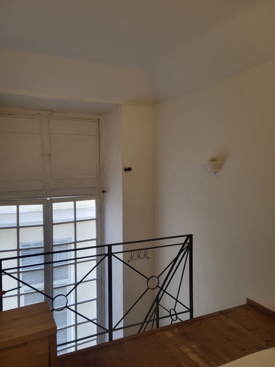 Trilocale arredato in affitto in via san bernardo, Genova