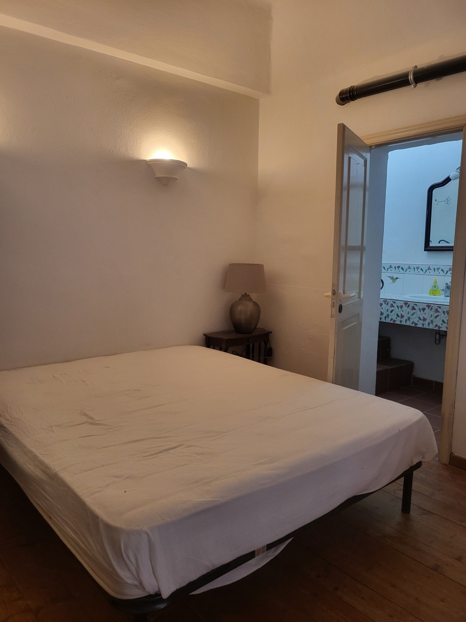 Trilocale arredato in affitto in via san bernardo, Genova