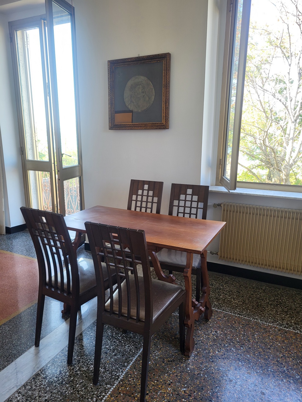 Casa indipendente arredata in affitto in via camaldoli, Genova