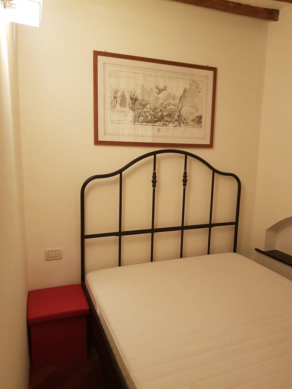 Casa indipendente arredata in affitto in vico dei giustiniani, Genova