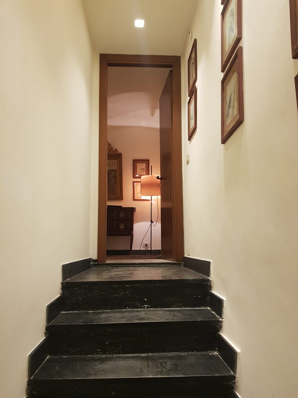Casa indipendente arredata in affitto in vico dei giustiniani, Genova
