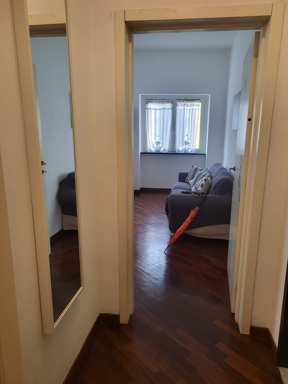 Appartamento arredato in affitto in via xxv aprile, Genova