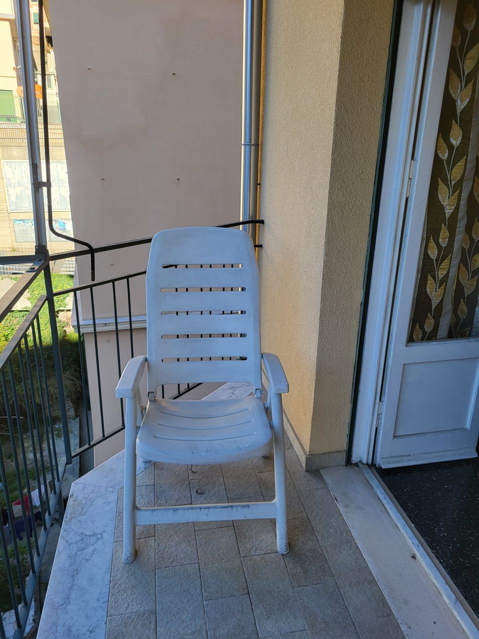 Appartamento arredato in affitto in via donghi, Genova