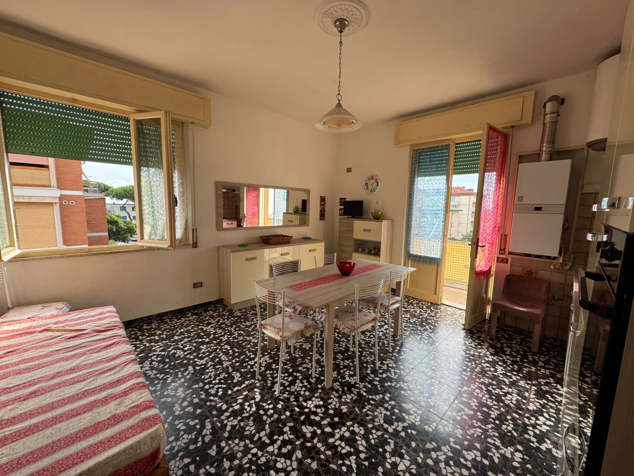 Trilocale in vendita in via litoranea, Follonica