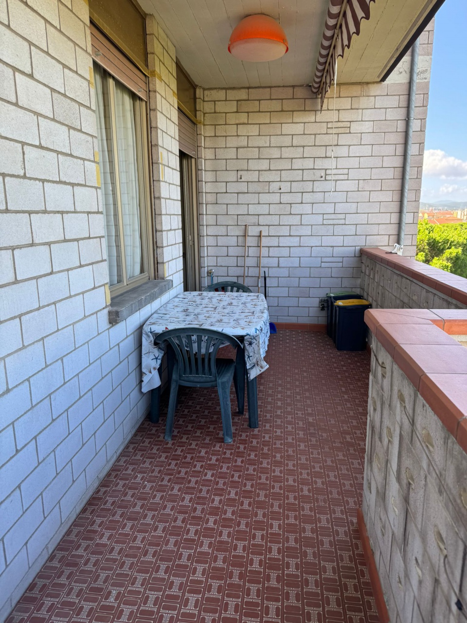 Trilocale con terrazzo in via lugano, Follonica