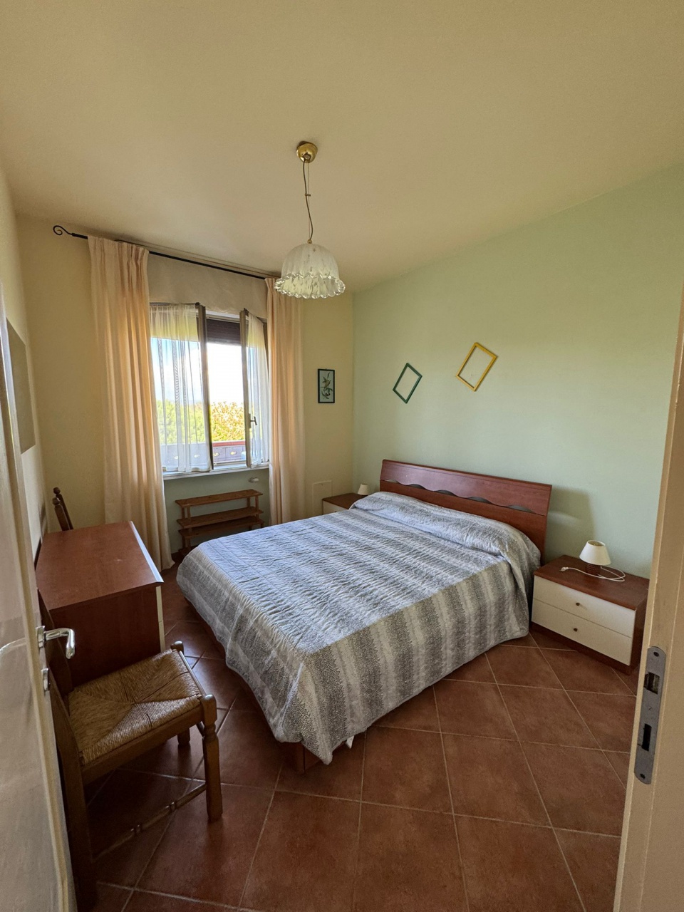 Trilocale con terrazzo in via lugano, Follonica