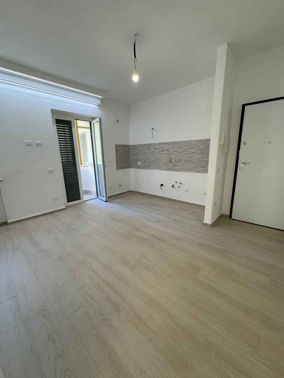 Bilocale ristrutturato in via trento, Follonica